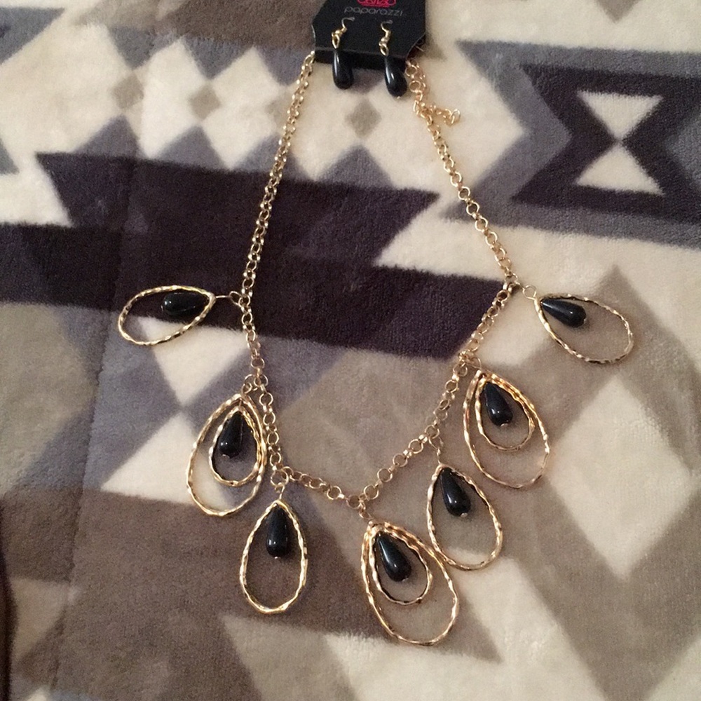 Brand new necklace with earrings